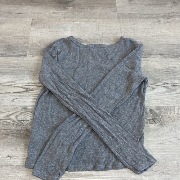 Gray ribbed long sleeve from Garage. - Picture 2 of 3